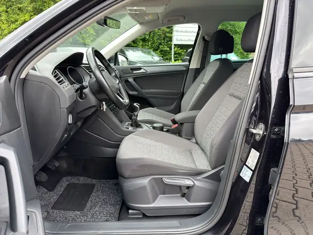 Volkswagen Tiguan view 15
