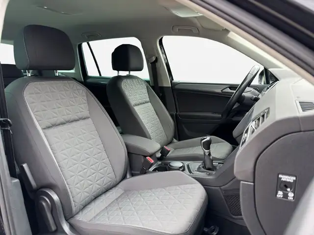 Volkswagen Tiguan view 10