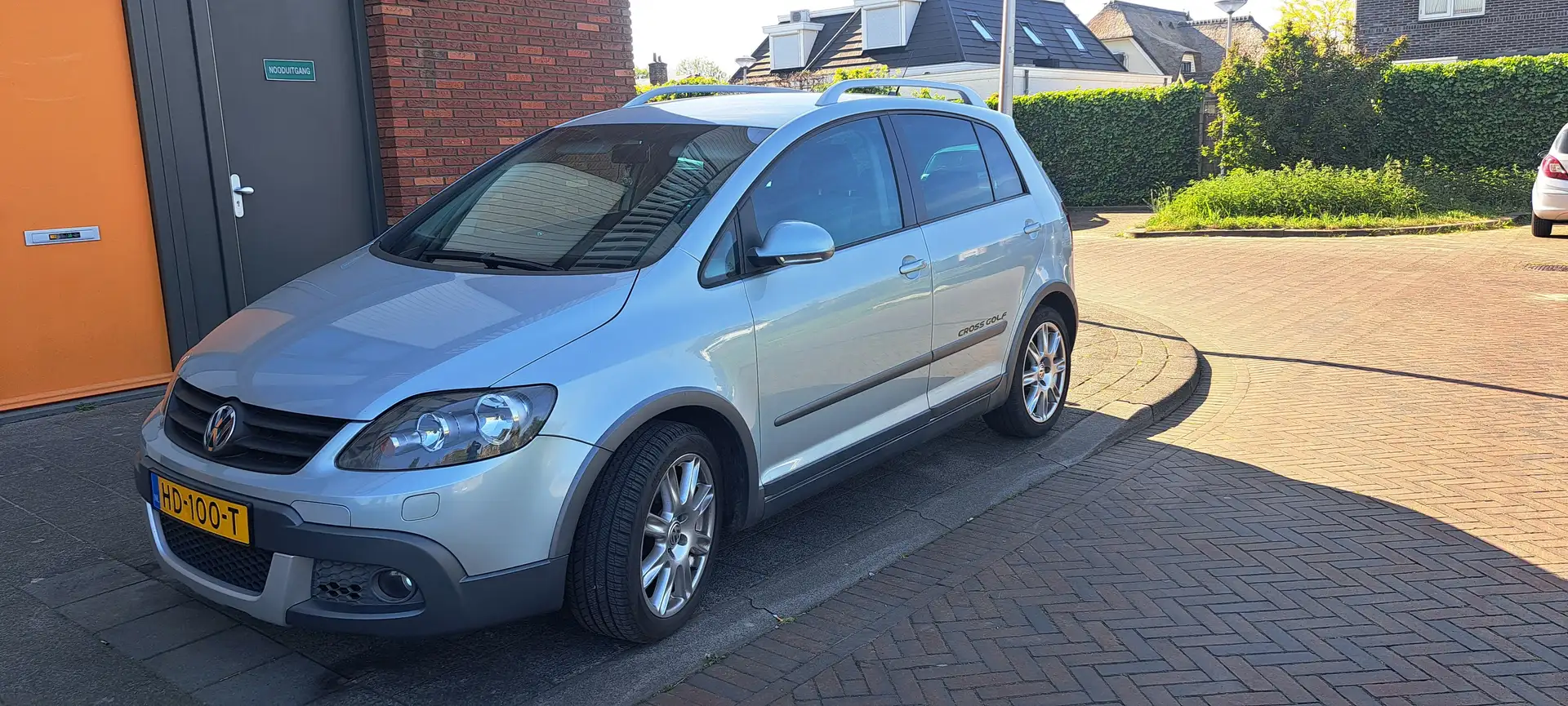 Volkswagen Golf Plus 1.4 TSI Cross Srebrny - 1