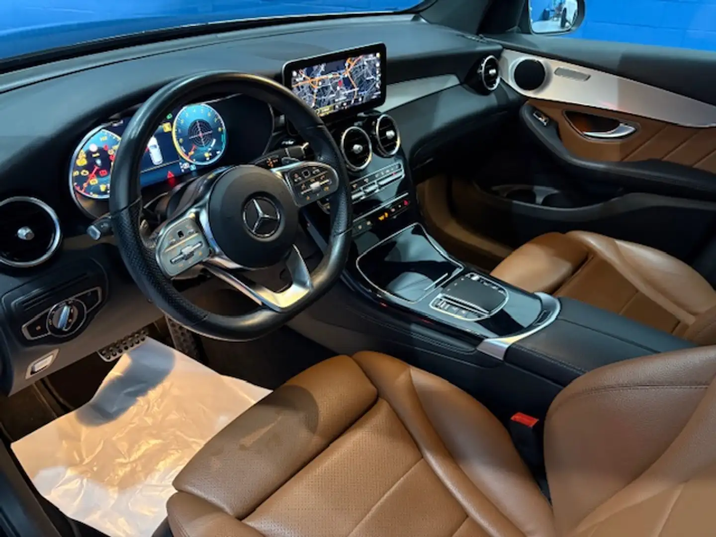Mercedes-Benz GLC 300 300e 4Matic 9G-Tronic Noir - 1