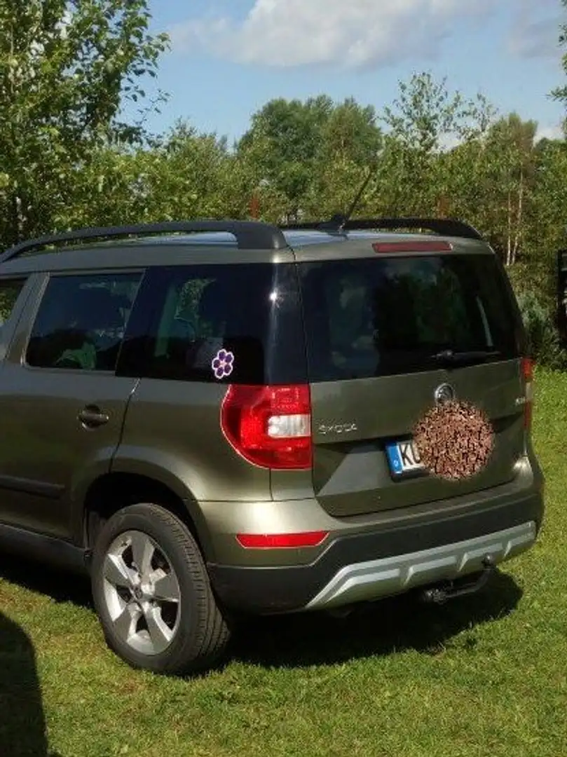 Skoda Yeti Yeti Outdoor 1,4 TSI 122 4x2 DSG Ambition SPEZIAL Grün - 2