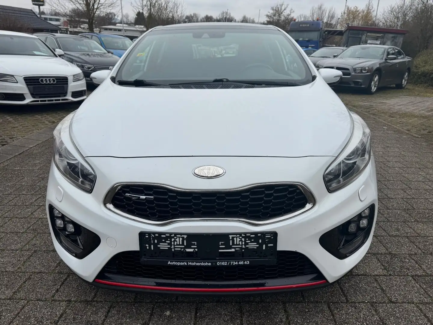 Kia Ceed / cee'd Ceed GT-Track *NAVI*XENON*PANO*RFK*8-fach* Weiß - 2
