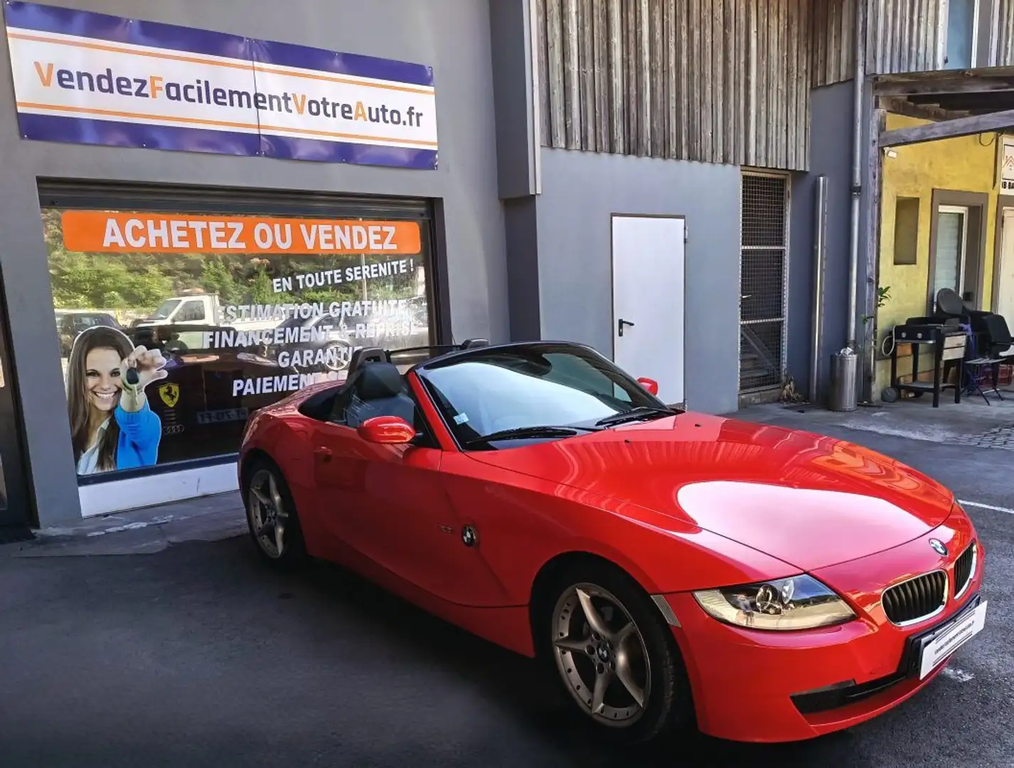 BMW Z4 SERIE Z Z4, 2.5L, 177cv 6 cylindres Rouge - 1