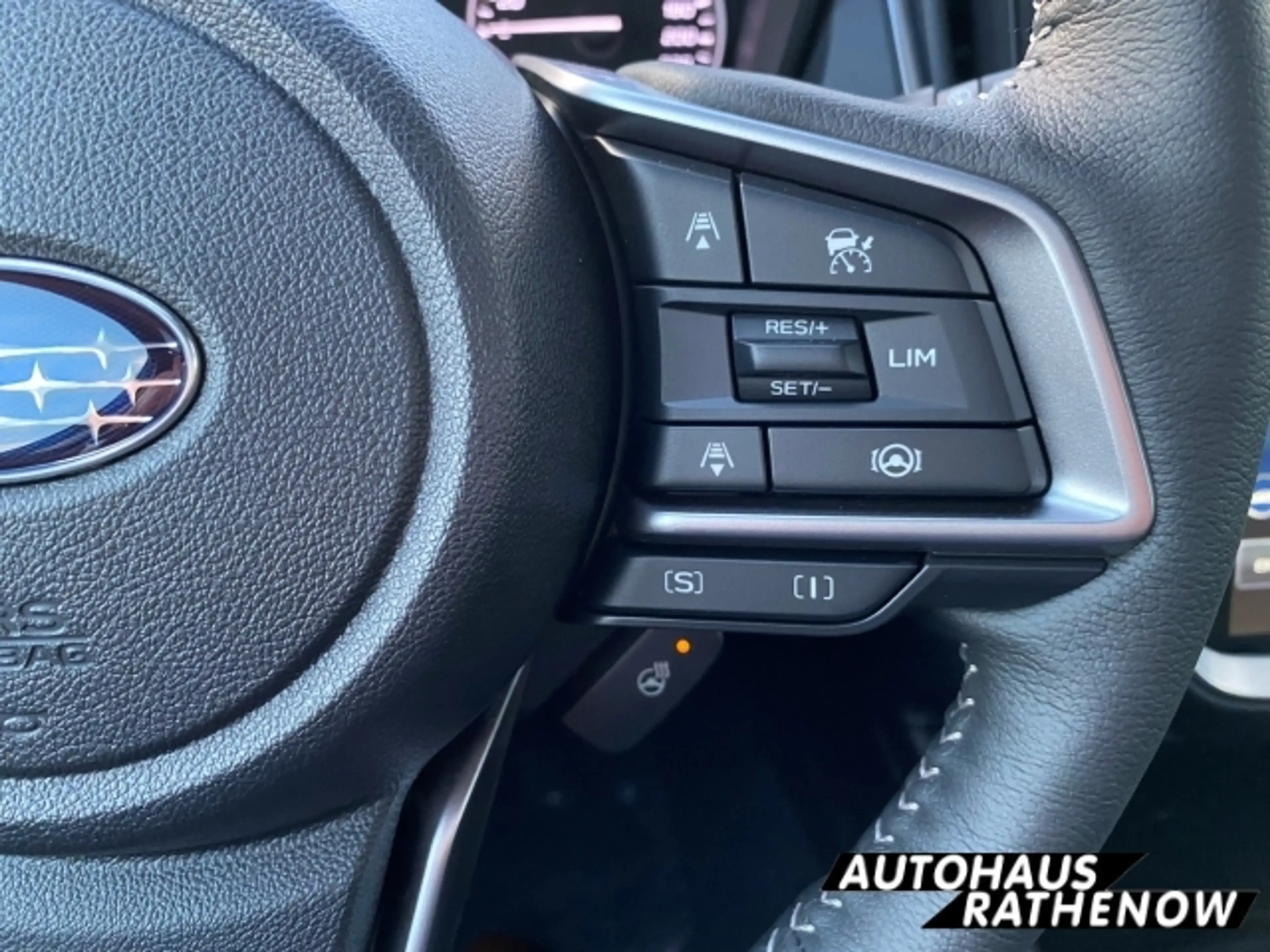 Subaru Impreza Platinum 2.0ie Navi Leder 360 Kamera LED 5 Jahre G — photo 13