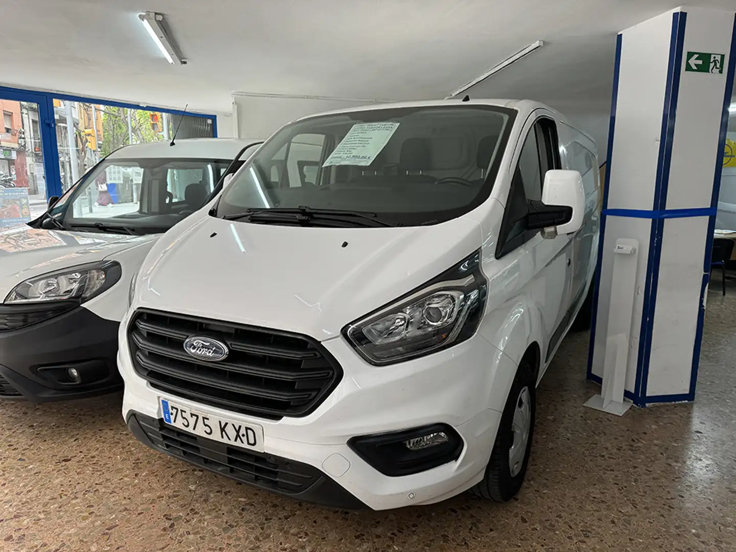 Ford Transit Custom FT 300 L2 Van DCb. Trend 130 Blanc - 1