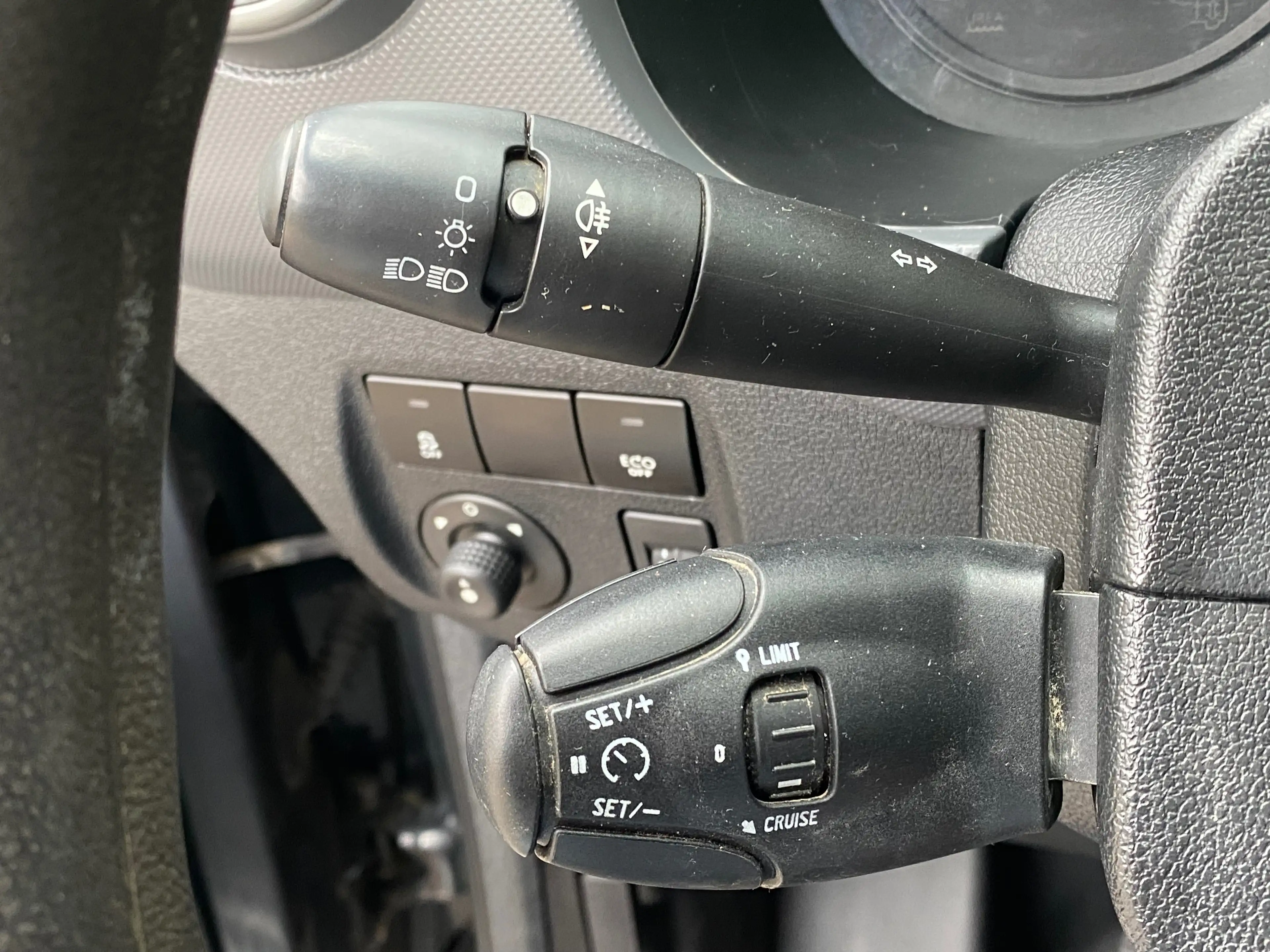 Peugeot Partner 1.6 BlueHDi - AIRCO - 3 PL - ATT REMORQUE - EURO 6B - GARANTIE!!! — photo 12