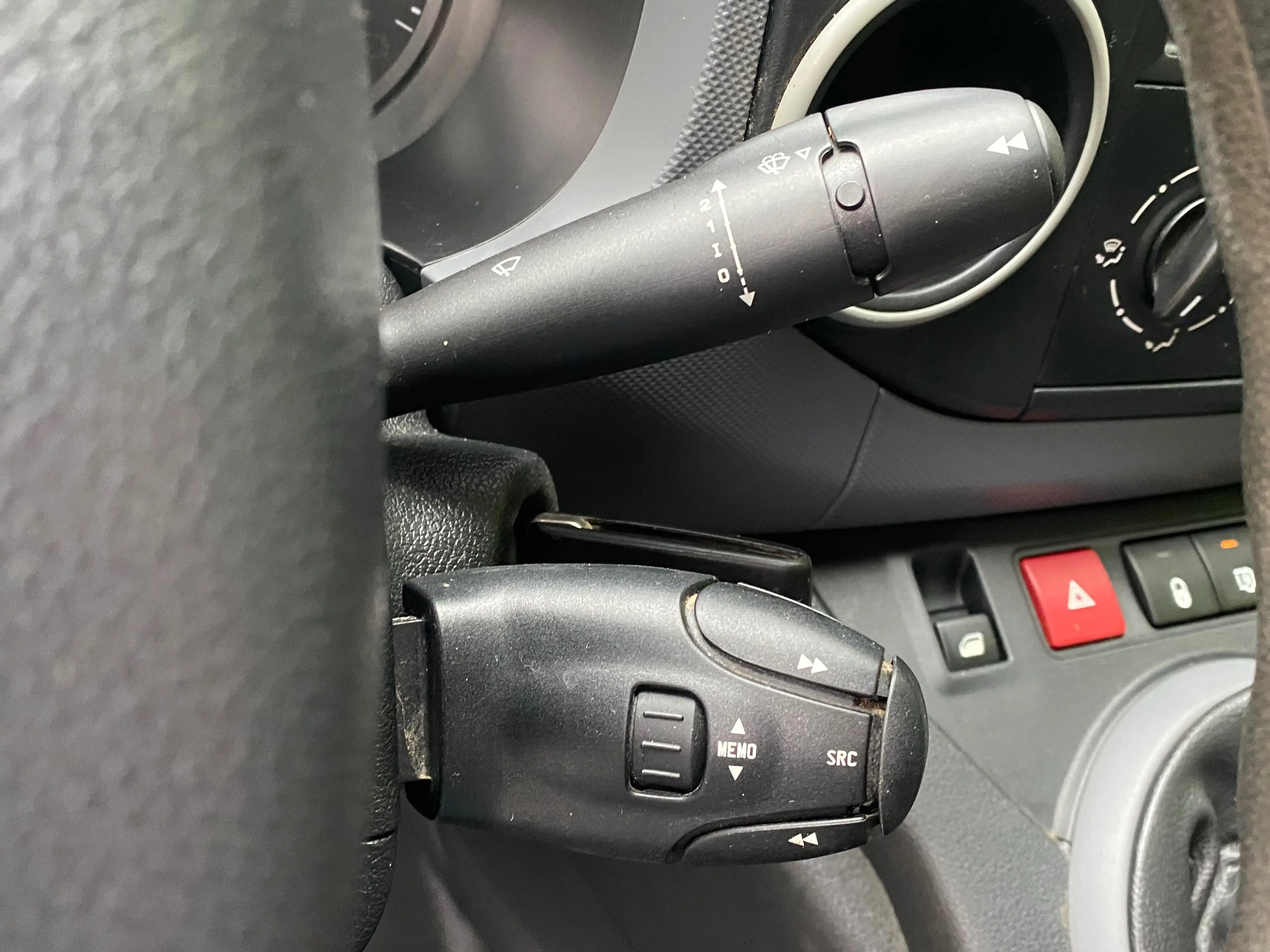 Peugeot Partner 1.6 BlueHDi - AIRCO - 3 PL - ATT REMORQUE - EURO 6B - GARANTIE!!! — photo 15