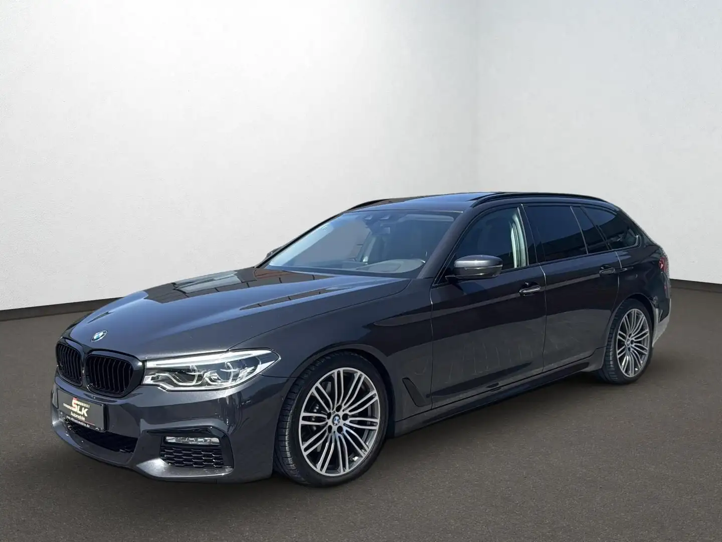 BMW 530 d Tour. xDrive SportLine Pano LED Massage 360 Gris - 1