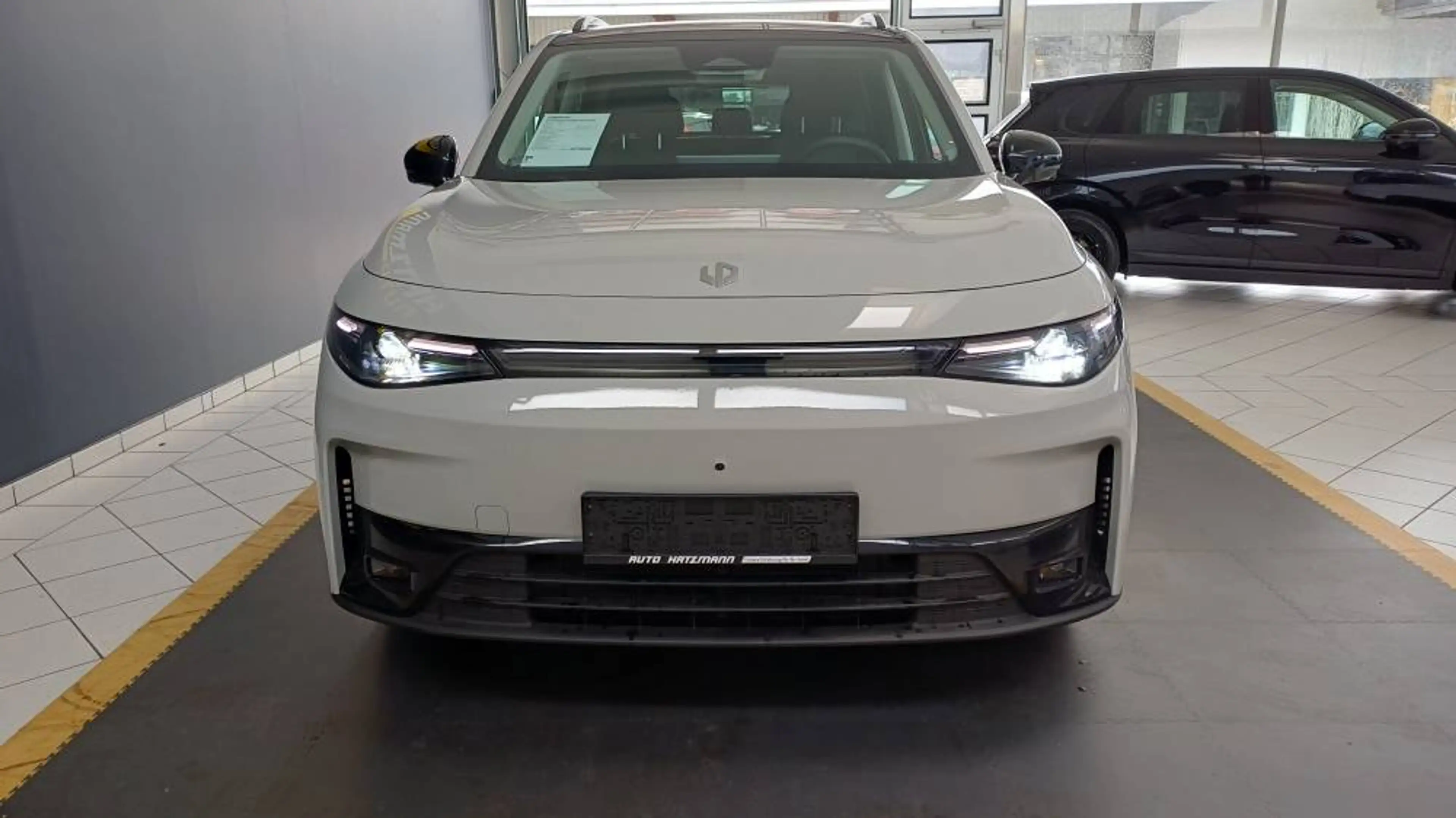 Leapmotor C10 Design ProMax AWD 81,9 kWh 600PS — photo 3