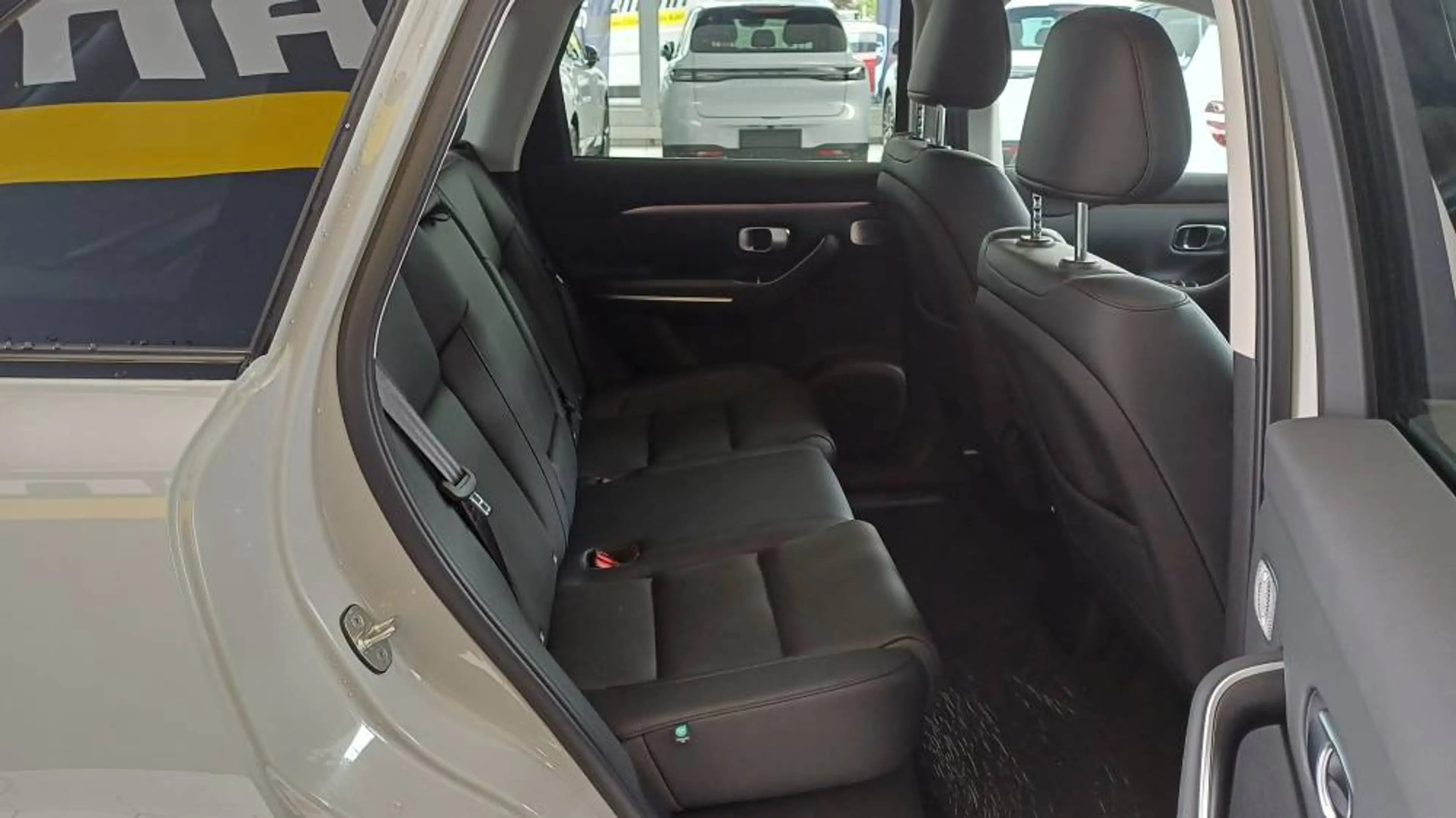 Leapmotor C10 Design ProMax AWD 81,9 kWh 600PS — photo 11