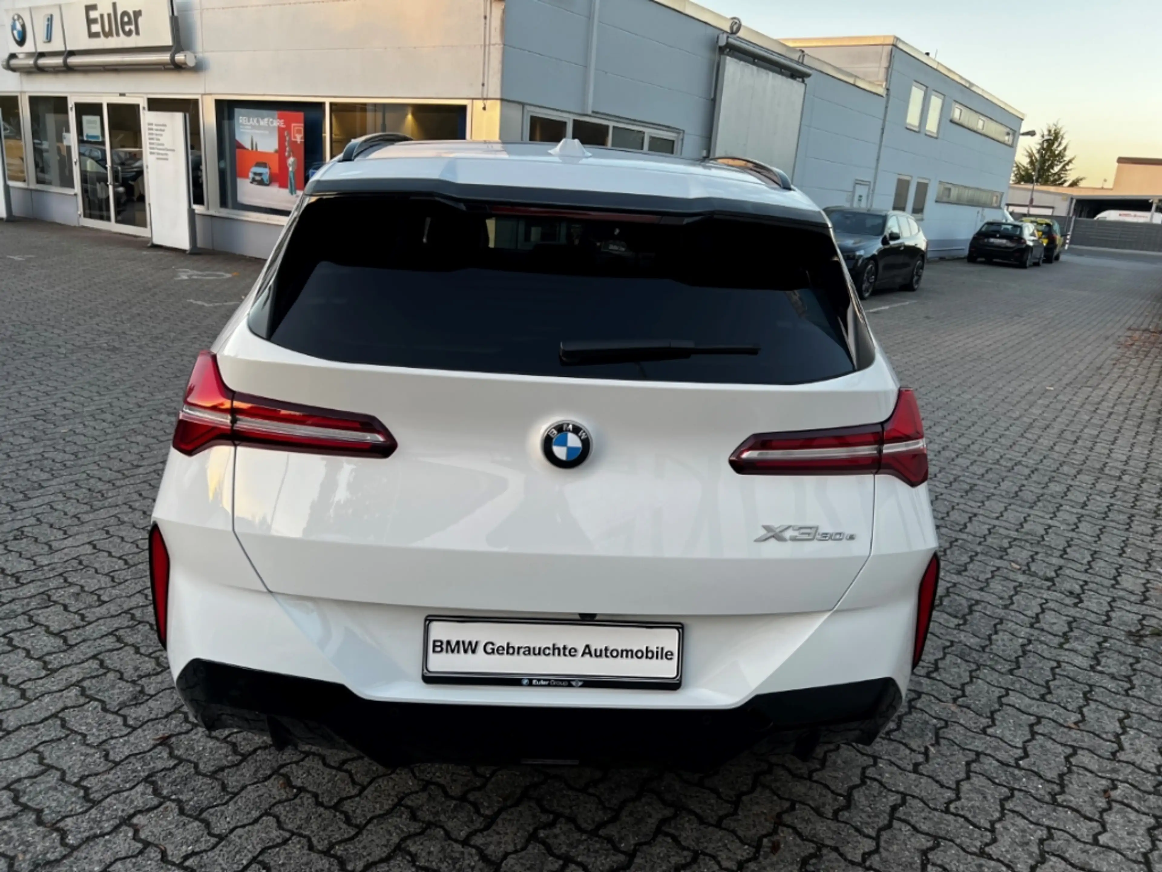 BMW X3 30e xDrive Sportpaket HUD AHK-klappbar El. Panodac — photo 15