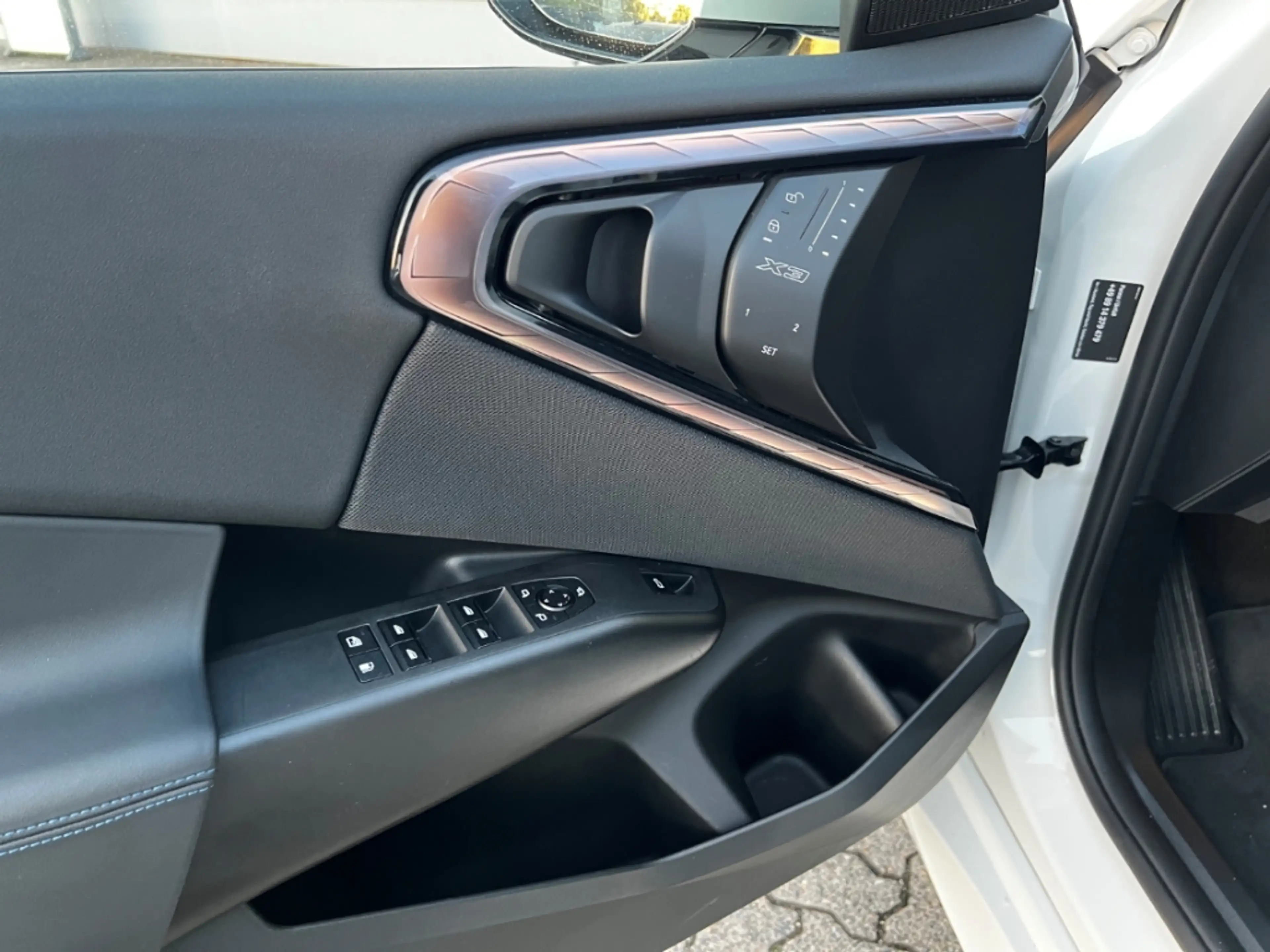 BMW X3 30e xDrive Sportpaket HUD AHK-klappbar El. Panodac — photo 4