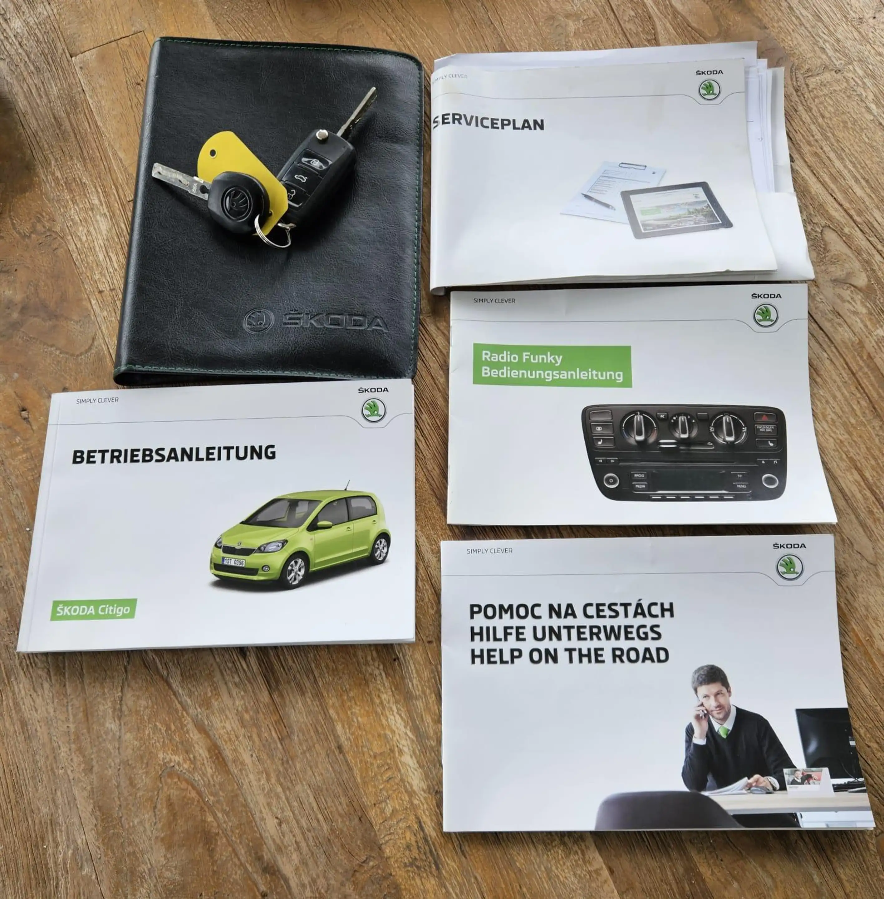 Skoda Citigo 1.0 Greentech Monte Carlo stoelverwarming. parkeer — photo 10