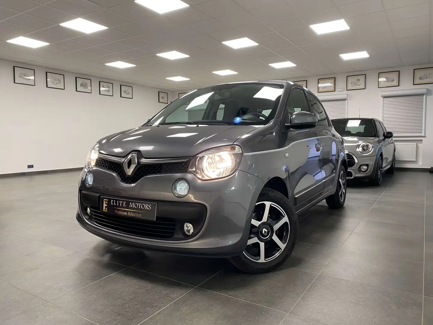 Renault Twingo Twingo 0.9 TCe ENERGY / 1erMAIN/ NAV/ CAM/ FULL Argent - 1