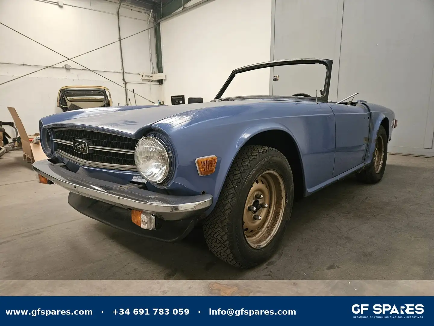 Triumph TR6 Blau - 1