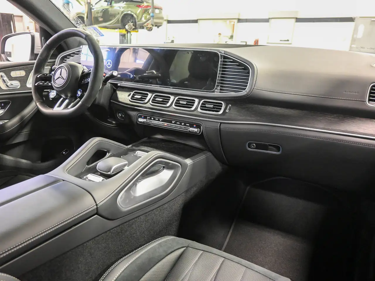 Mercedes-Benz GLE снимка Mercedes-Benz GLE