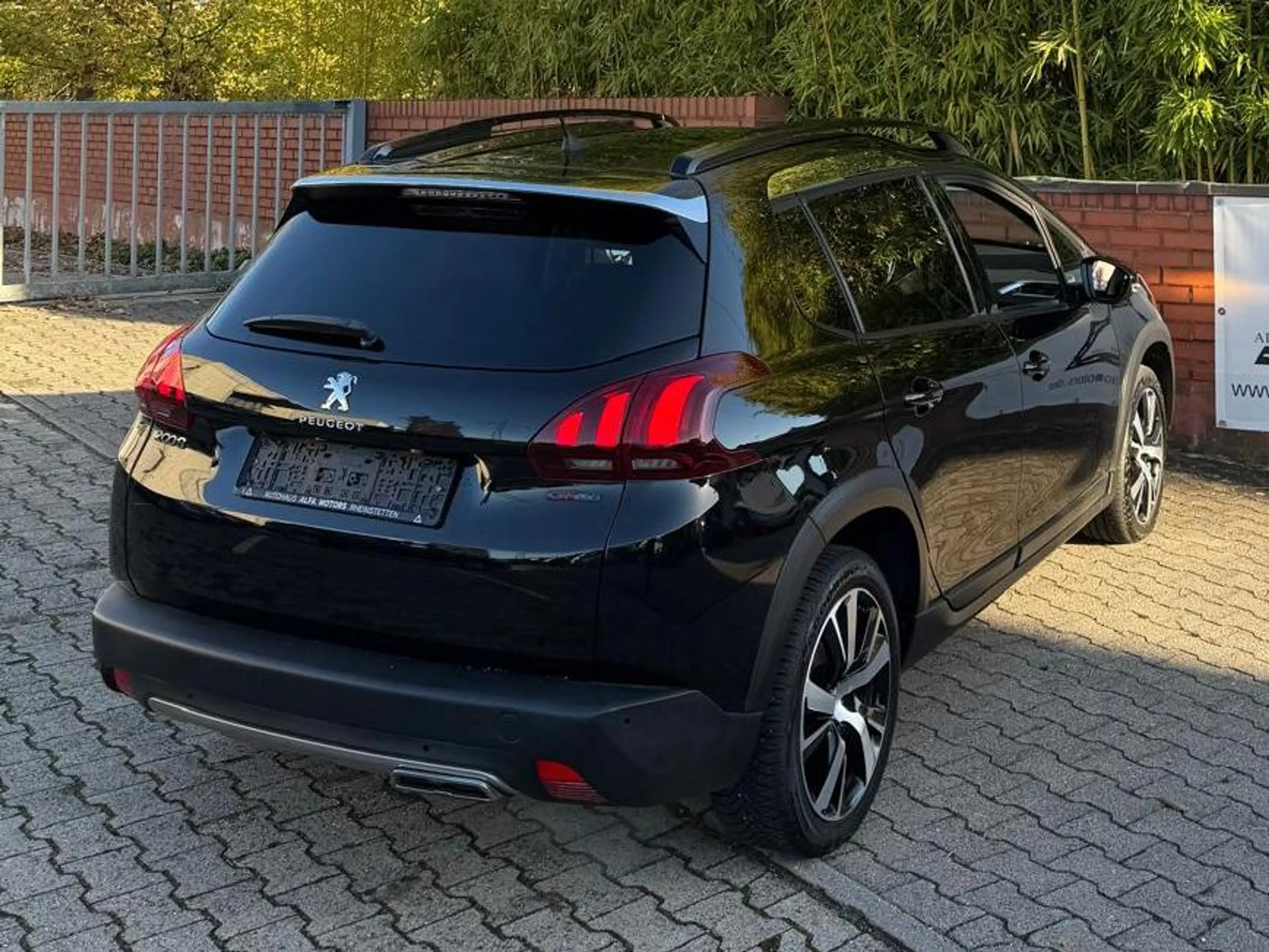 Peugeot 2008 Allure GT-Line // Garantie // Zahnriemen neu // 2-Hand // — photo 4