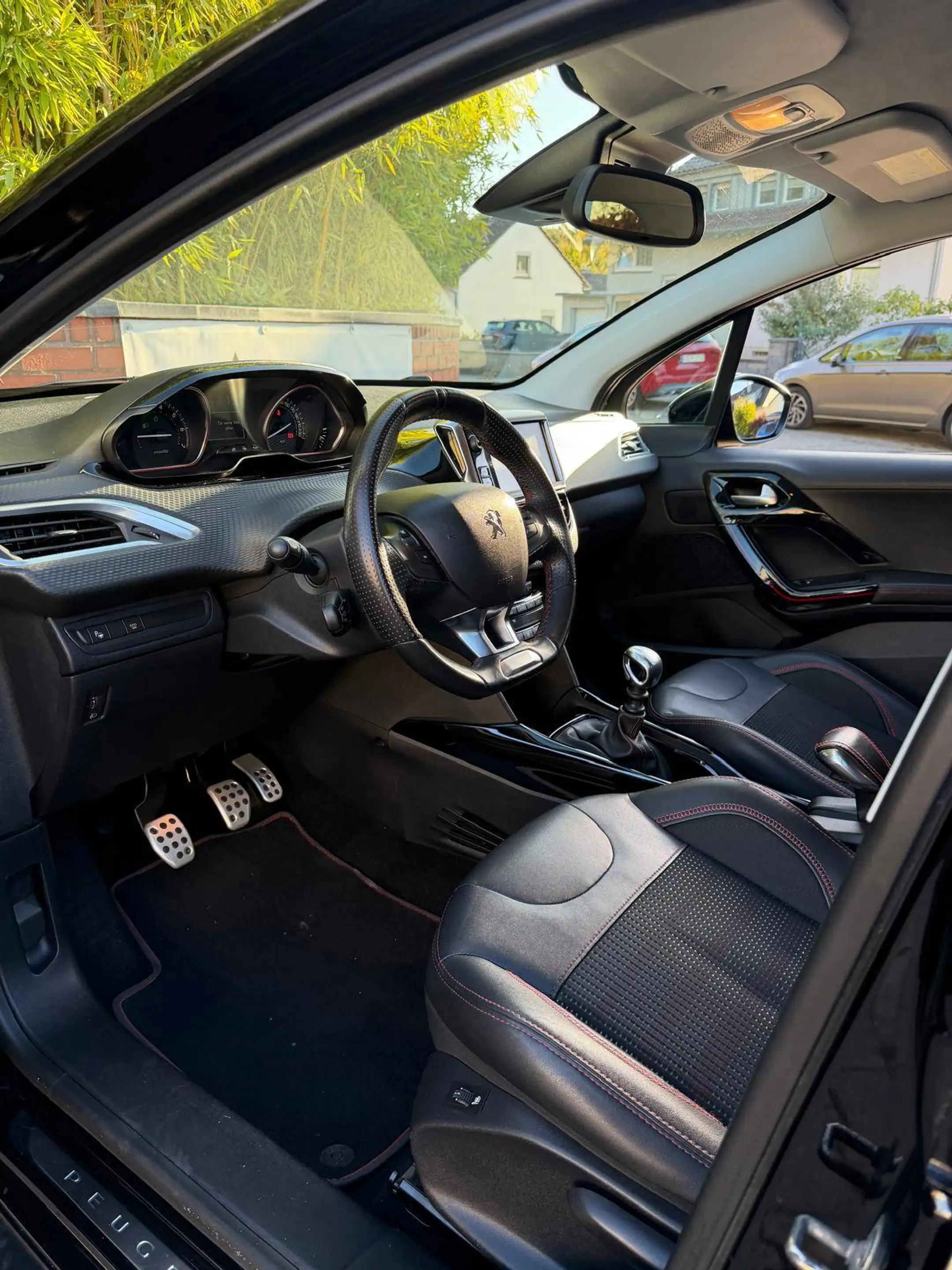Peugeot 2008 Allure GT-Line // Garantie // Zahnriemen neu // 2-Hand // — photo 11
