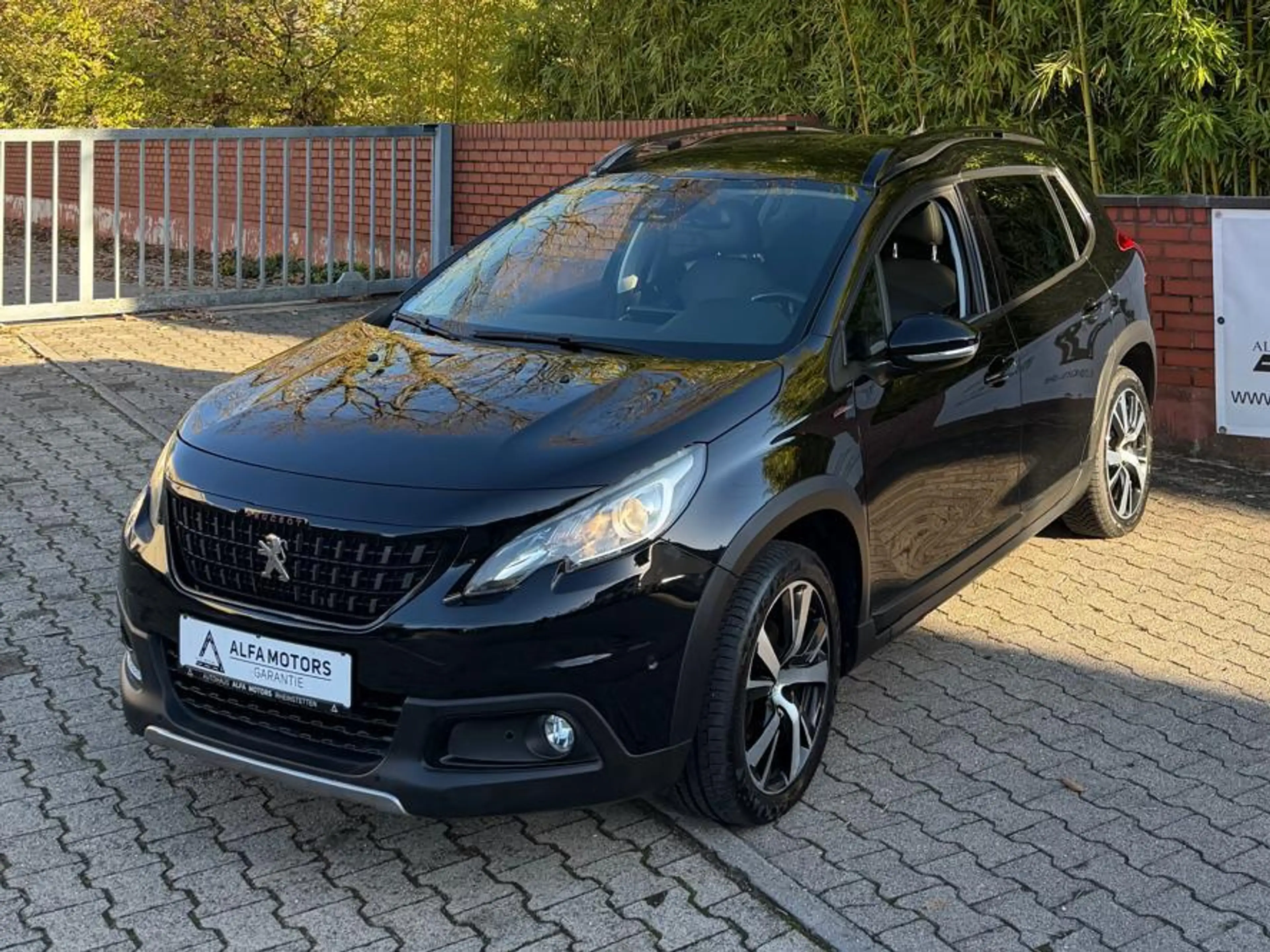 Peugeot 2008 Allure GT-Line // Garantie // Zahnriemen neu // 2-Hand //