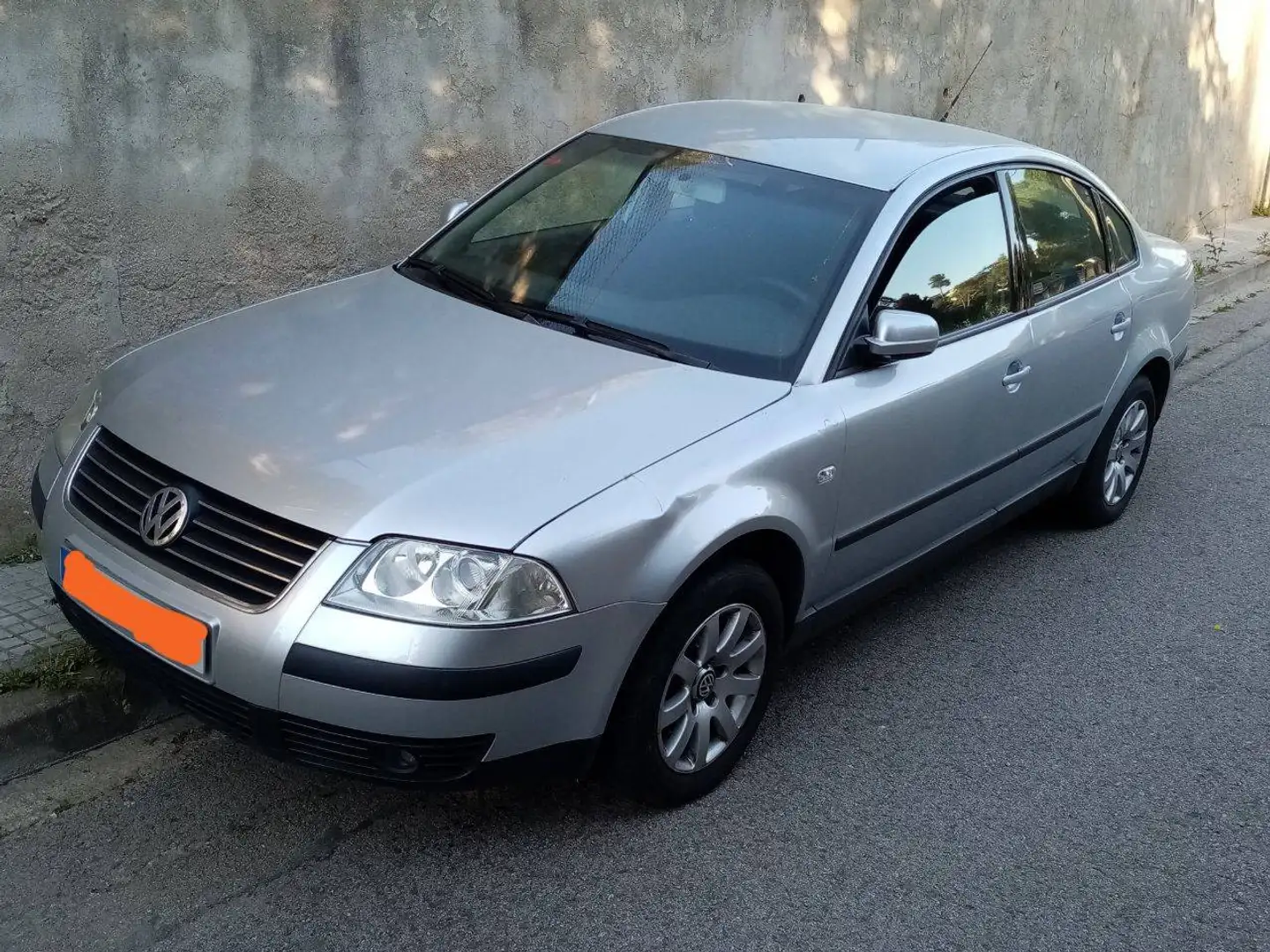 Volkswagen Passat Passat 1.9TDI 130 Edition Plateado - 1