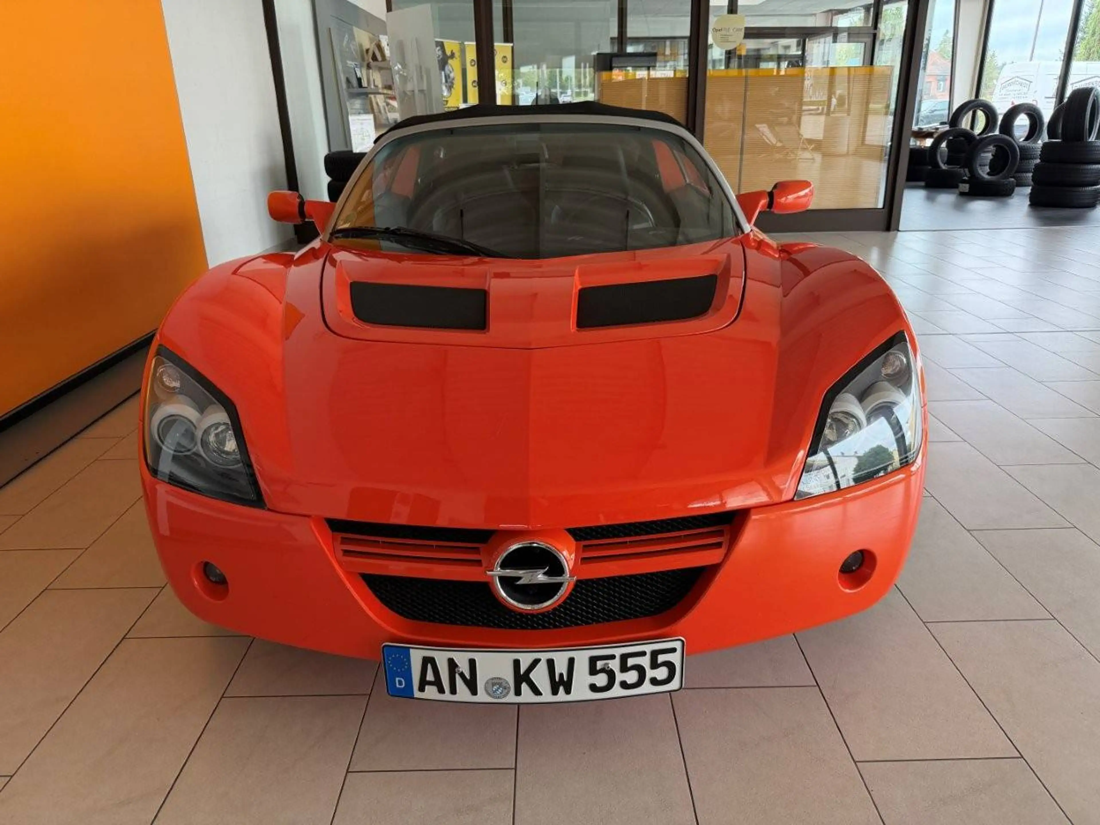 Opel Speedster 2.2 ECOTEC - Roadster - Original Zustand - SOMMERFAHRZEUG - inklusive Soft- & Hardtop — photo 9