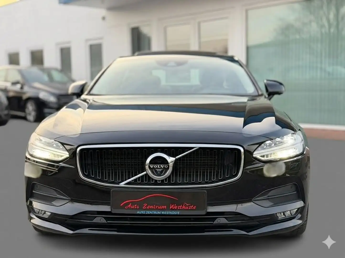 Volvo S90 2.0 D4 Momentum HeadUP 360° Schiebedach Schwarz - 2