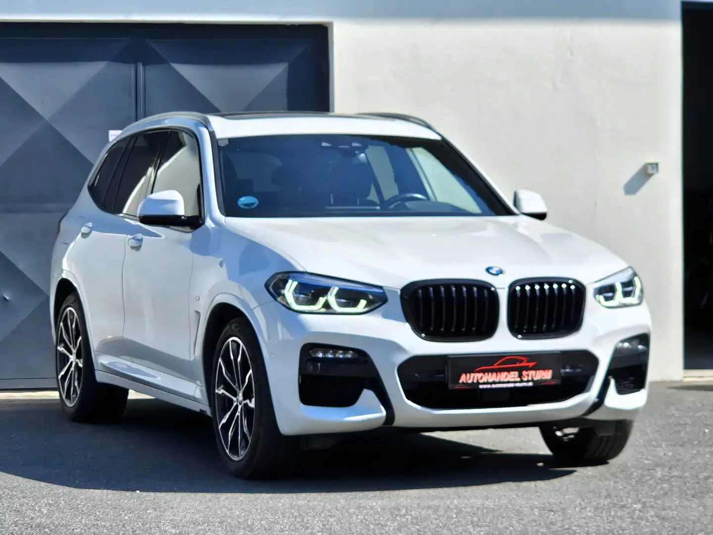 BMW X3 xDrive 20d Aut. M Sport *Shadow*LED*AHK*20Zoll* Weiß - 1