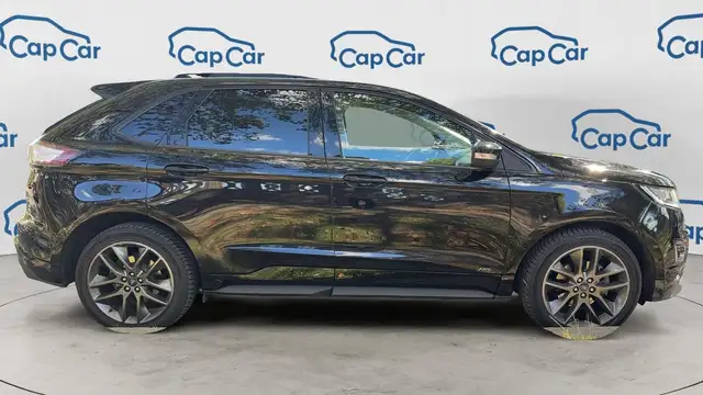 Ford Edge view 4