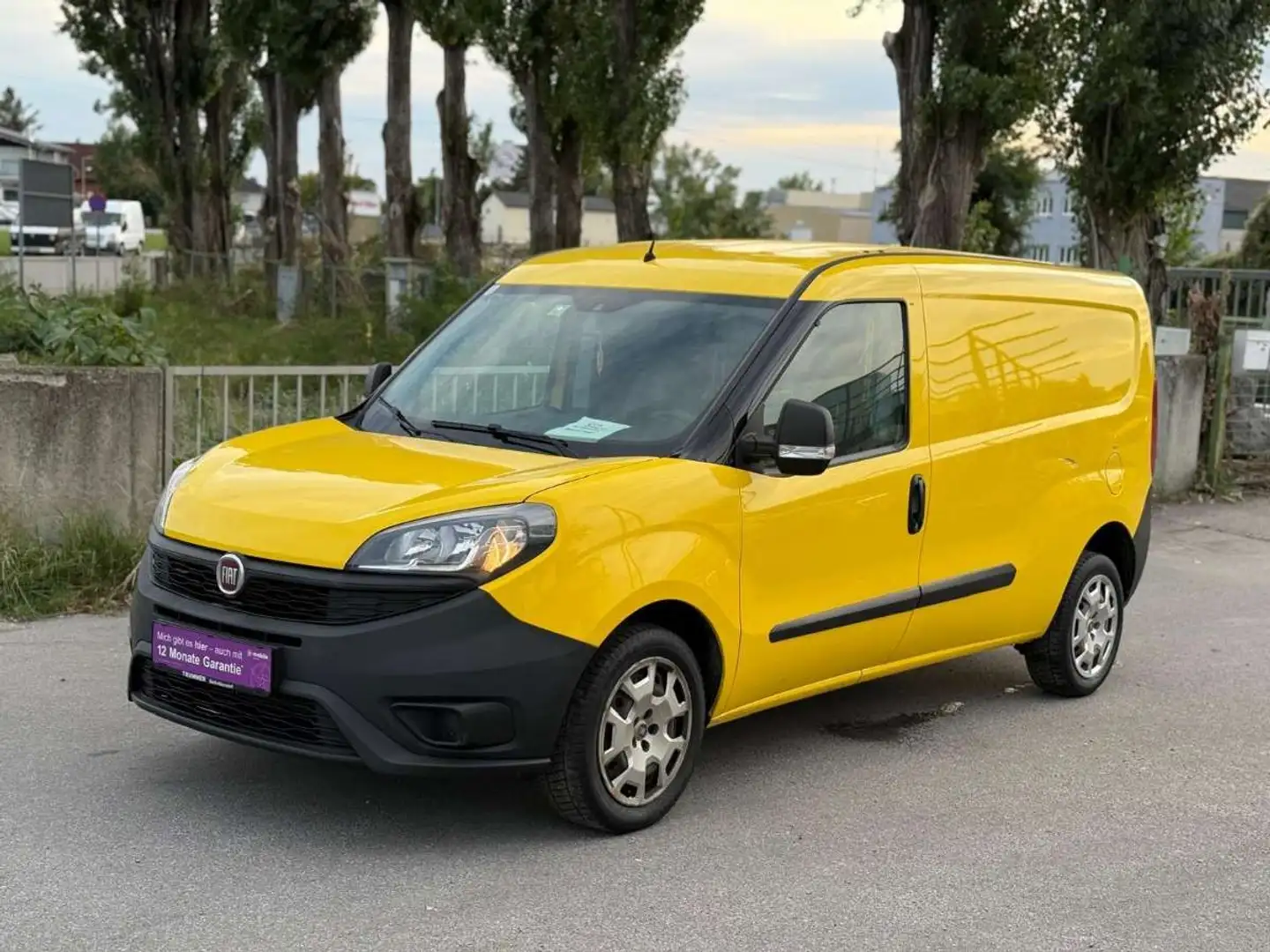 Fiat Doblo Cargo Maxi 1,3 MultiJet 95***Mwst Ausweis... Gelb - 1