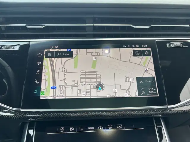 Audi SQ7 view 10