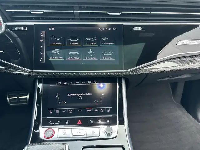 Audi SQ7 view 11