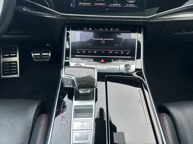 Audi SQ7 view 9