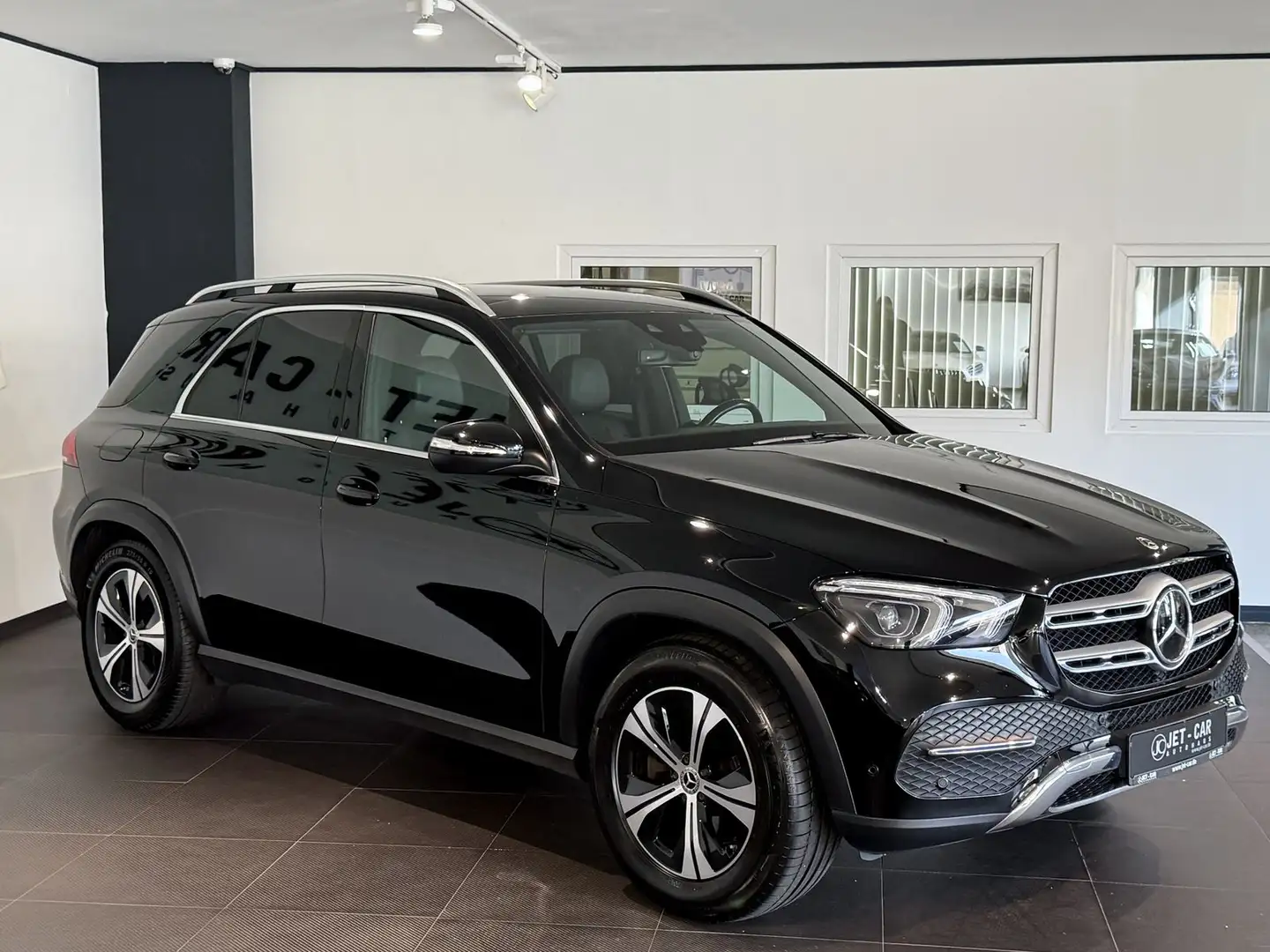 Mercedes-Benz GLE 350 de 4Matic AMG Line *1.Hand - AHK* Schwarz - 2