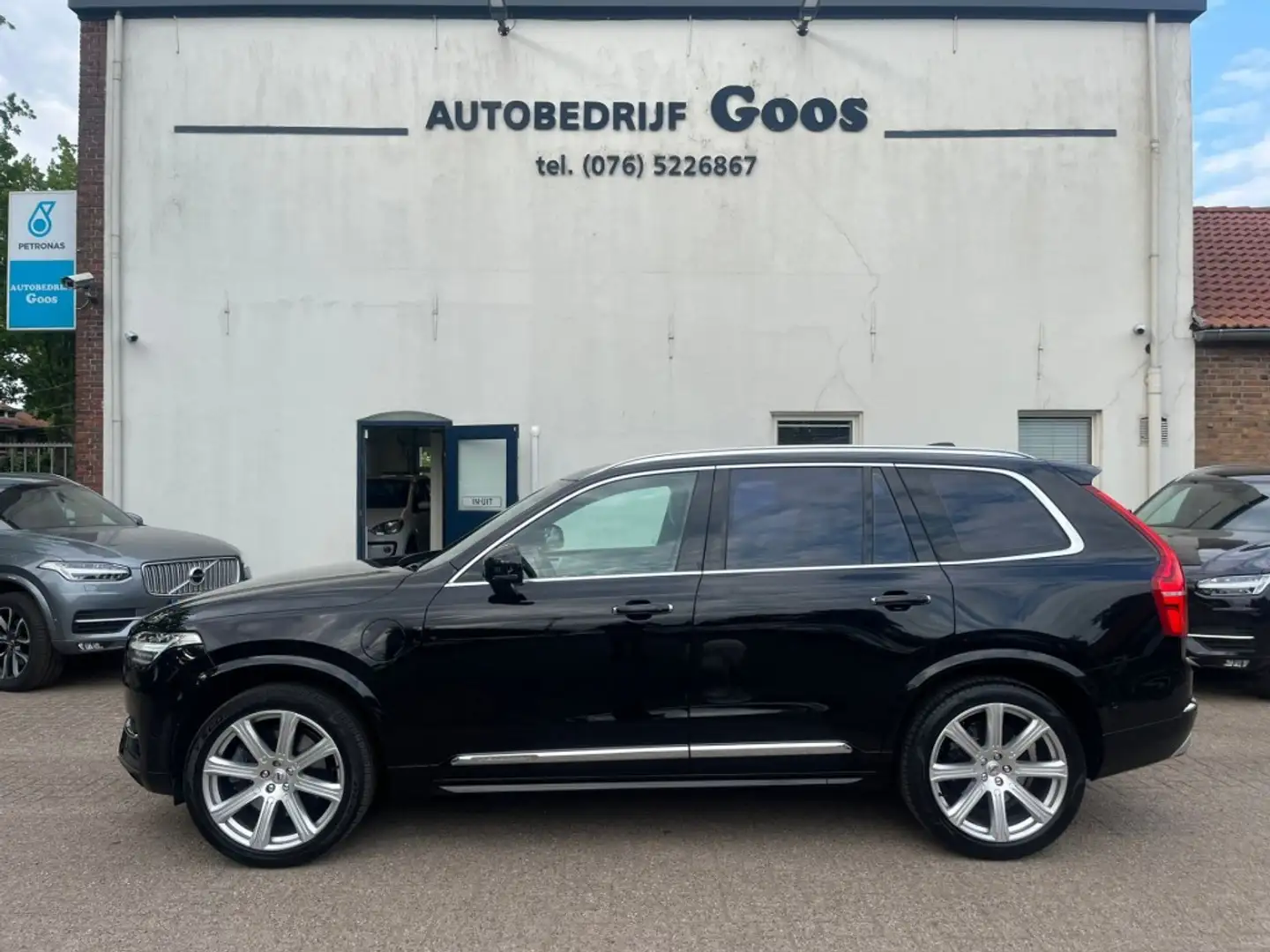 Volvo XC90 T8 Inscription B&W HUD Luchtvering Pilot Assist Schwarz - 2