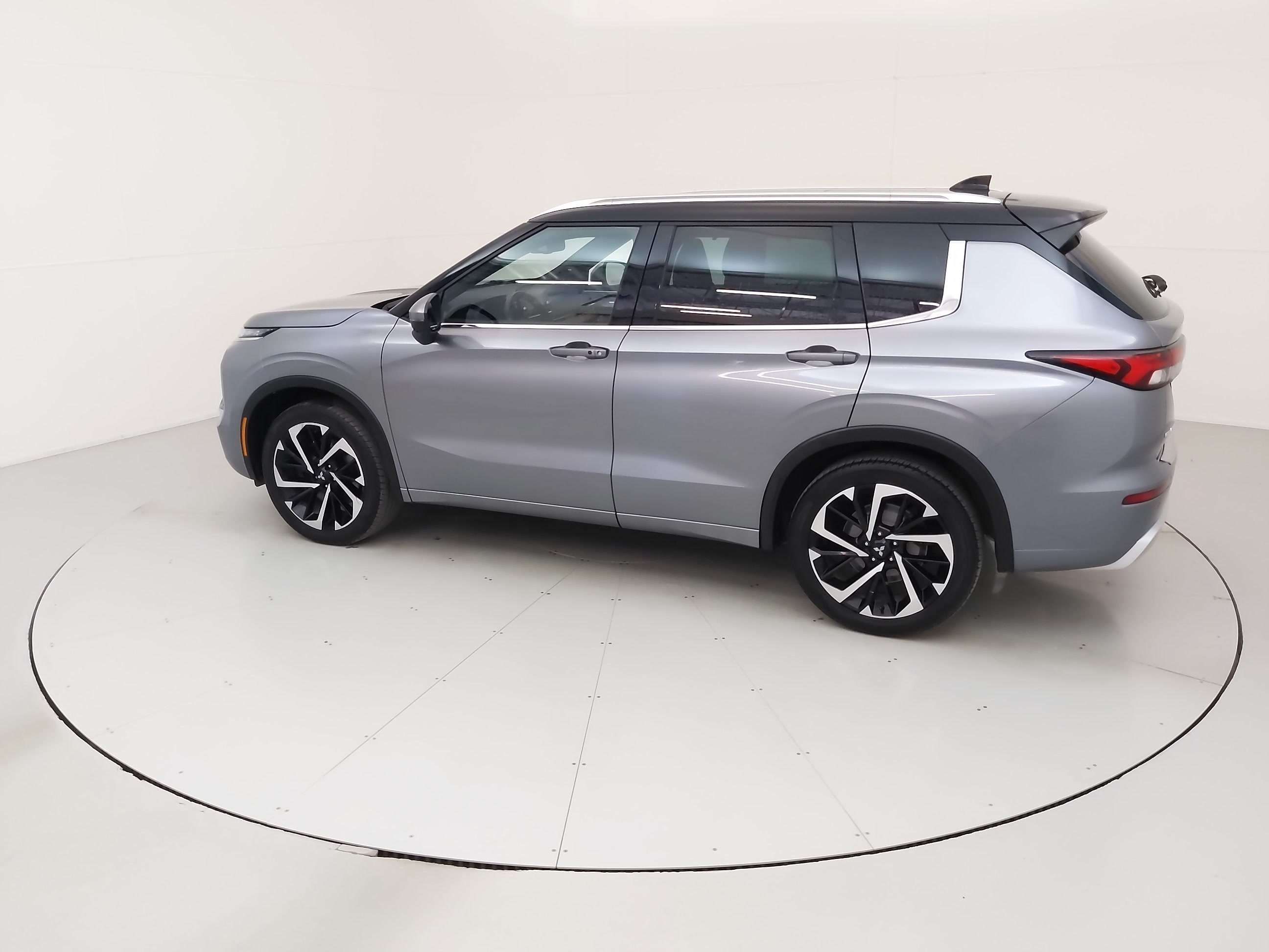 2023 Mitsubishi Outlander
