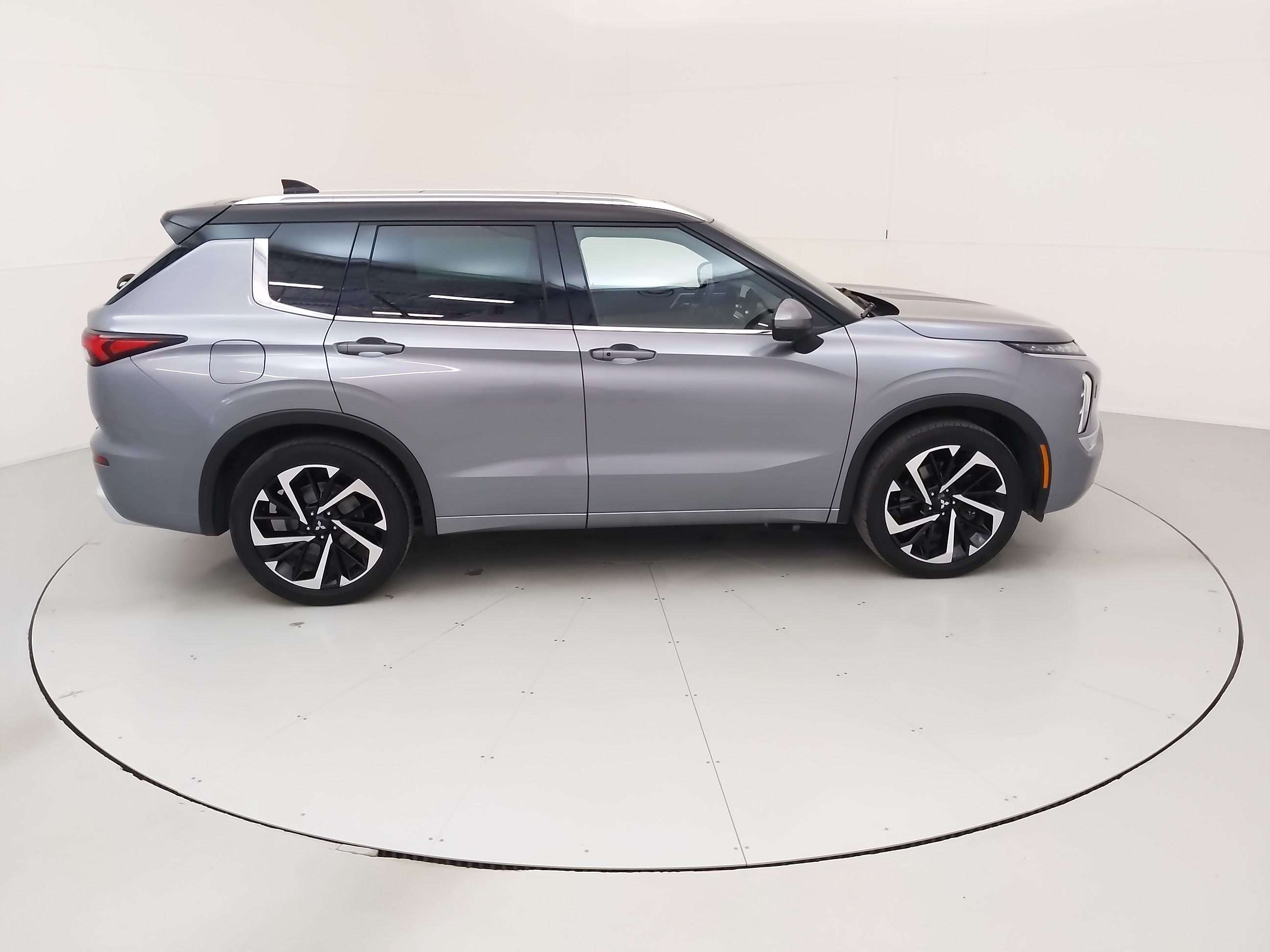 2023 Mitsubishi Outlander