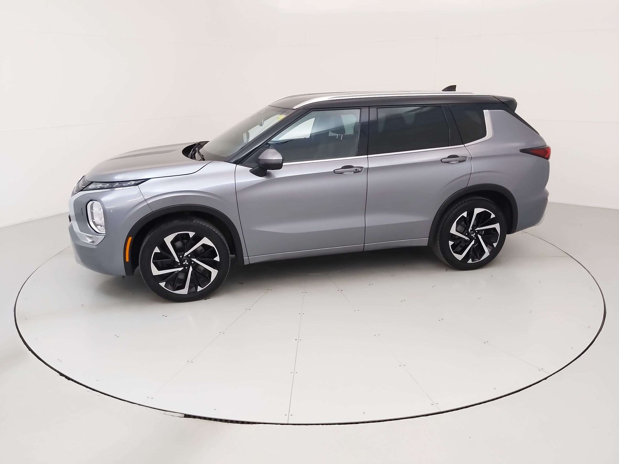 2023 Mitsubishi Outlander