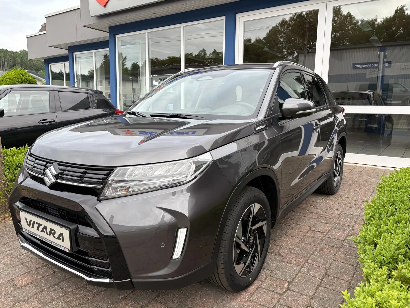 Suzuki Vitara 1.4 Boosterjet Hybrid Allgrip Comfort+ Grigio - 2