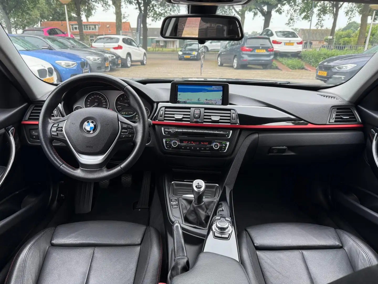 BMW 320 3-serie 320i EfficientDynamics Edition High Execut Grijs - 2