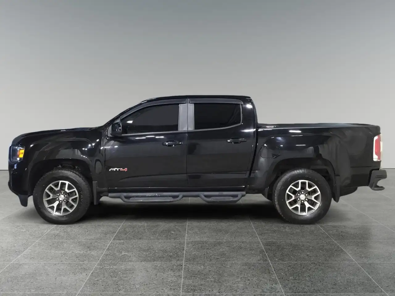 GMC Canyon снимка GMC Canyon