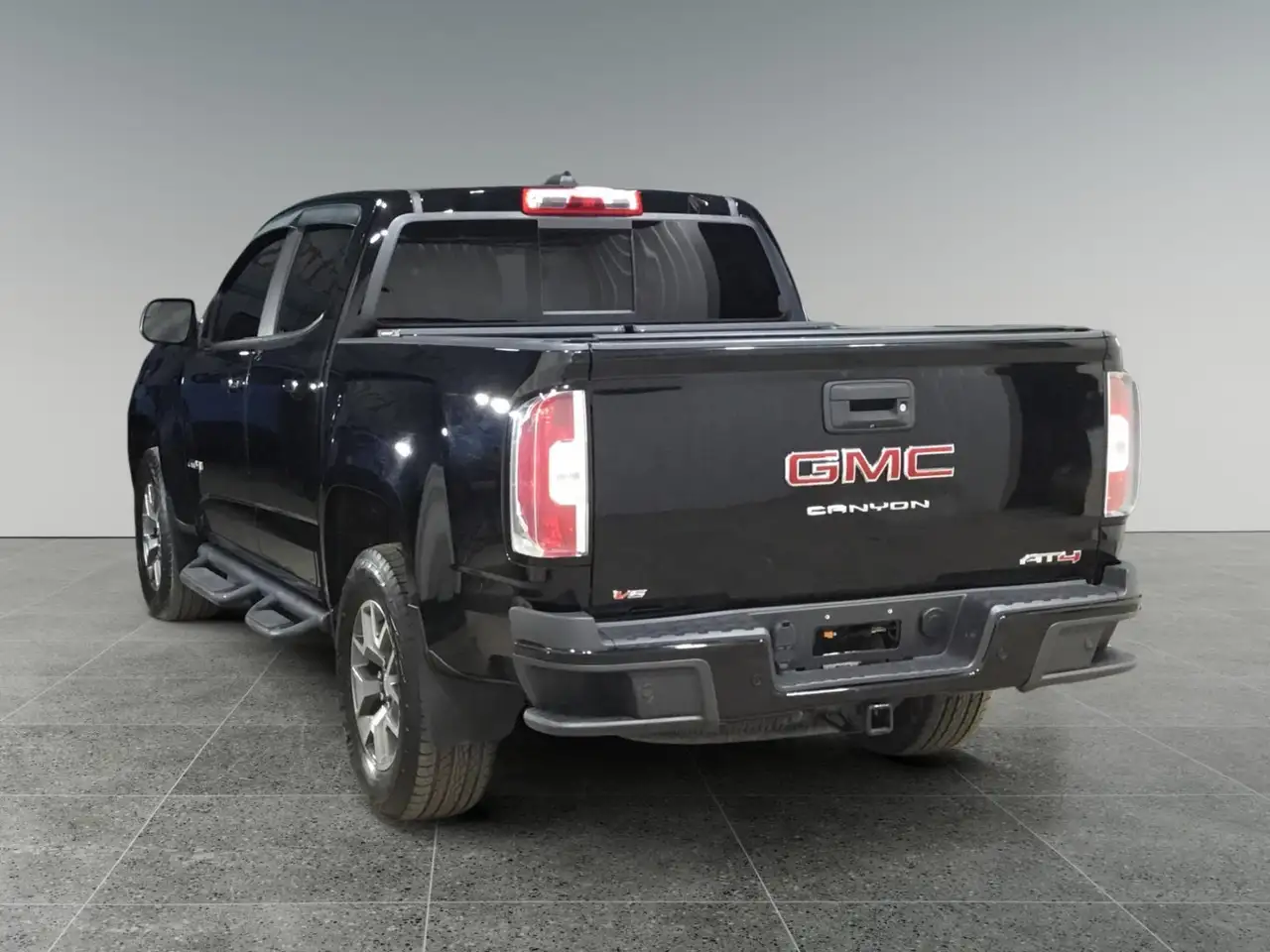 GMC Canyon снимка GMC Canyon