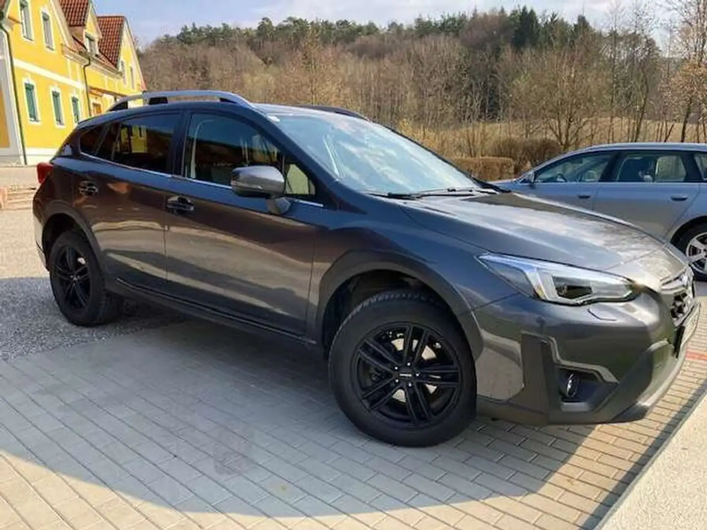 Subaru XV Allrad Automatik Navi+Winterreifen+Alufelgen Grau - 1