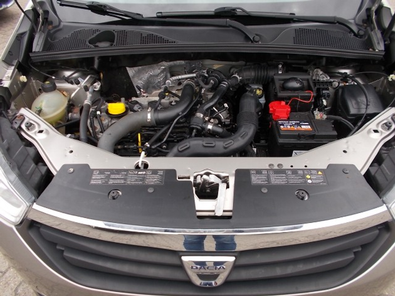 Dacia Lodgy 1.2 TCe Prestige AHK Leder Navi Klima PDC — photo 10