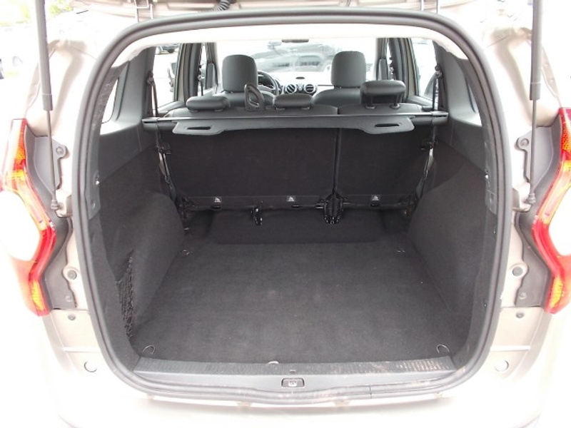 Dacia Lodgy 1.2 TCe Prestige AHK Leder Navi Klima PDC — photo 14