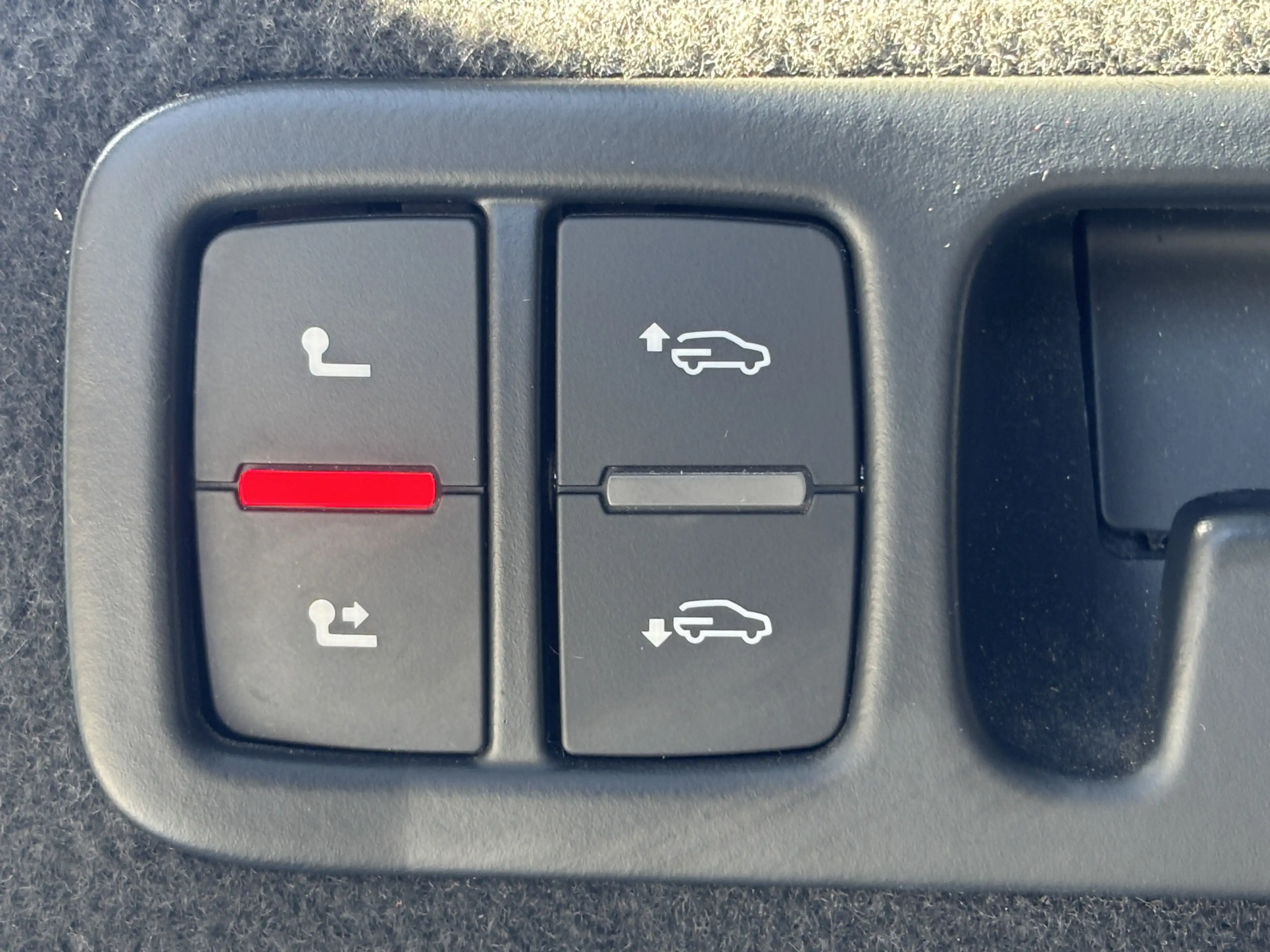Audi Q7 e-tron 3.0 TDI quattro Premium Head-up Bose Pano — photo 13