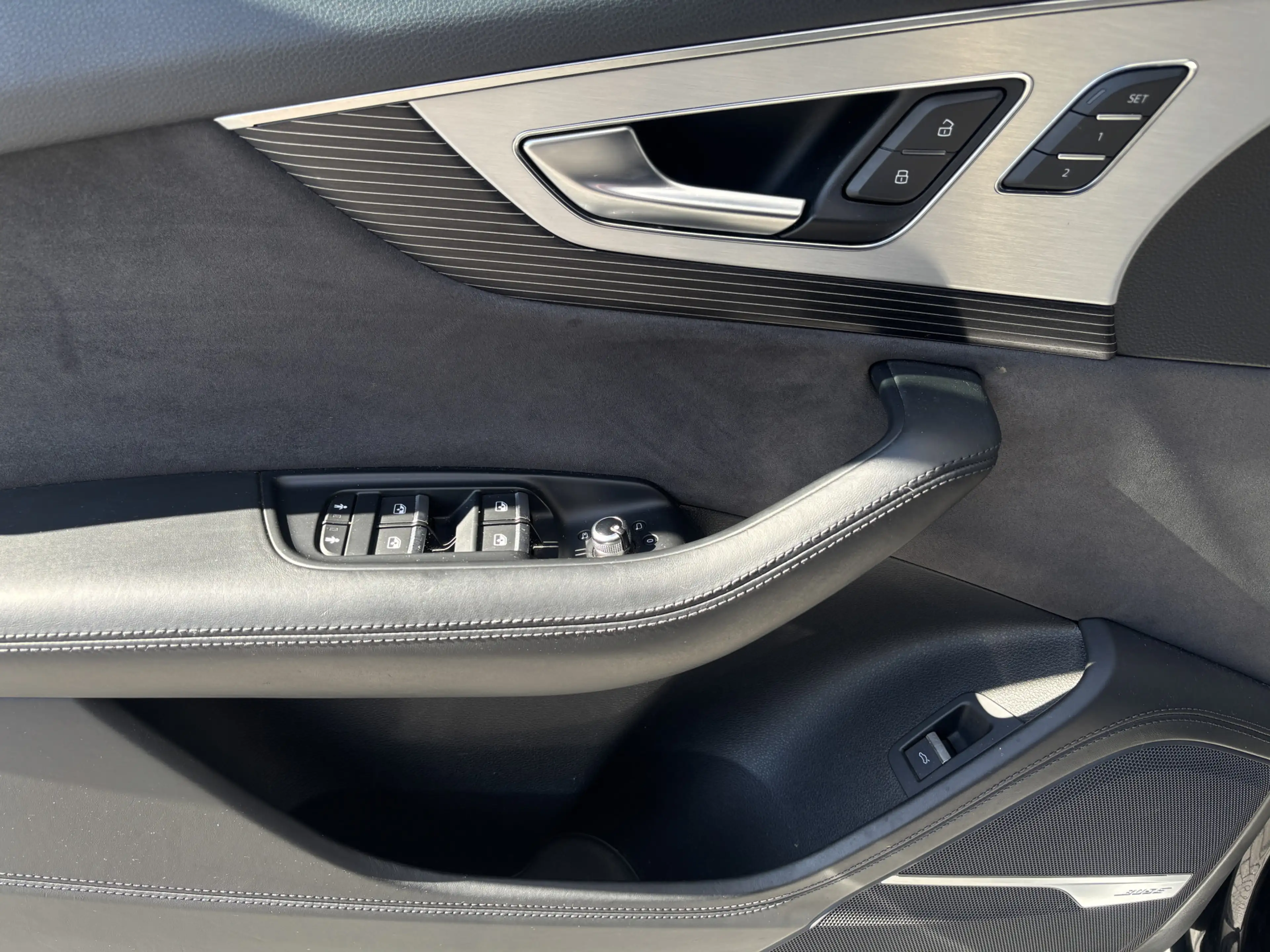 Audi Q7 e-tron 3.0 TDI quattro Premium Head-up Bose Pano — photo 8