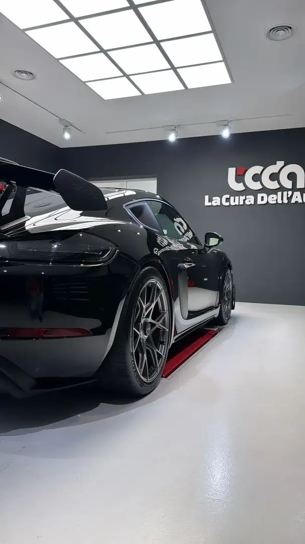Porsche 718 GT4 RS Fekete - 1
