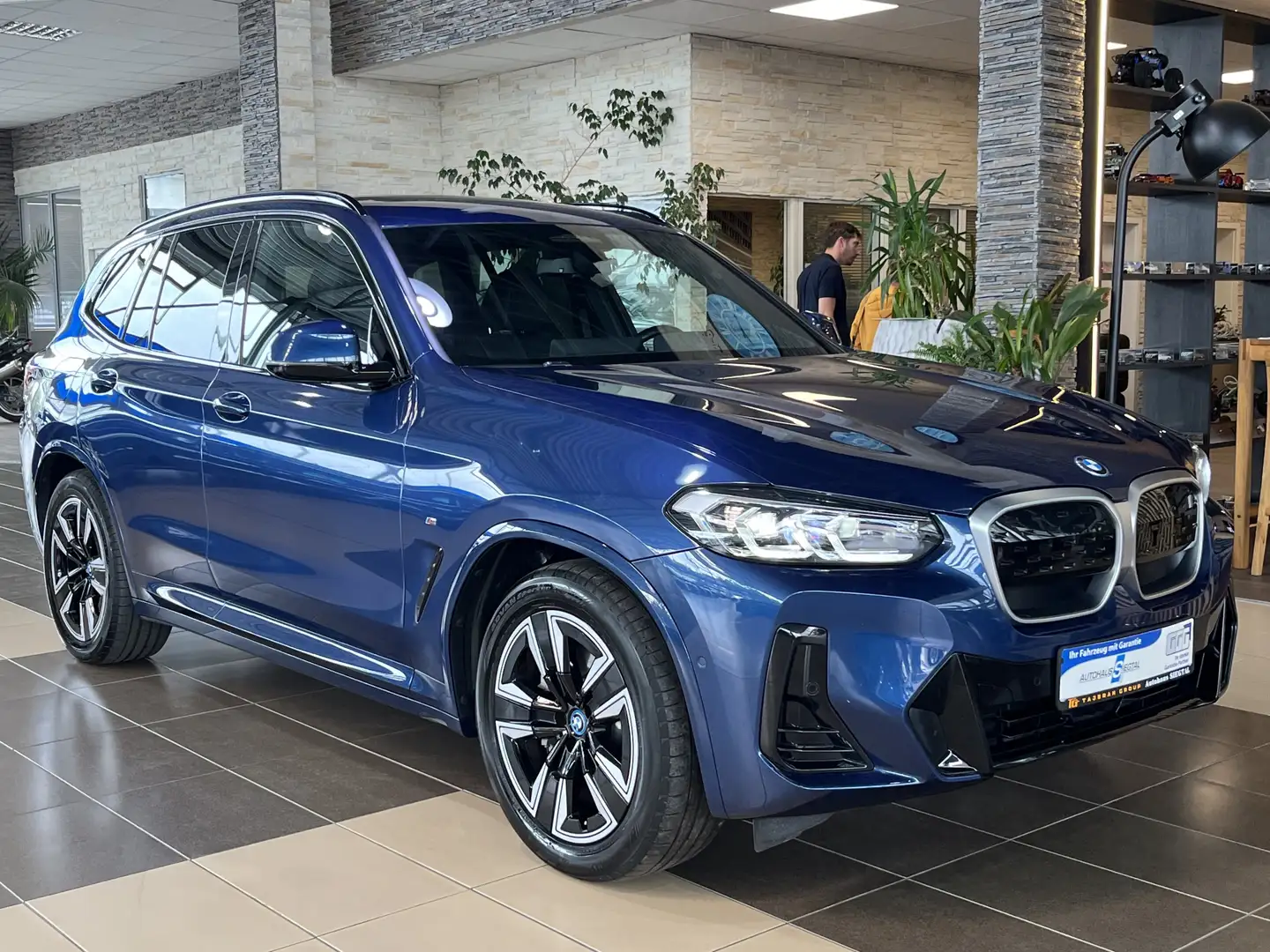 BMW X3 M Sport Inspiring Pano. AHK Aerodynamik LED Blau - 1