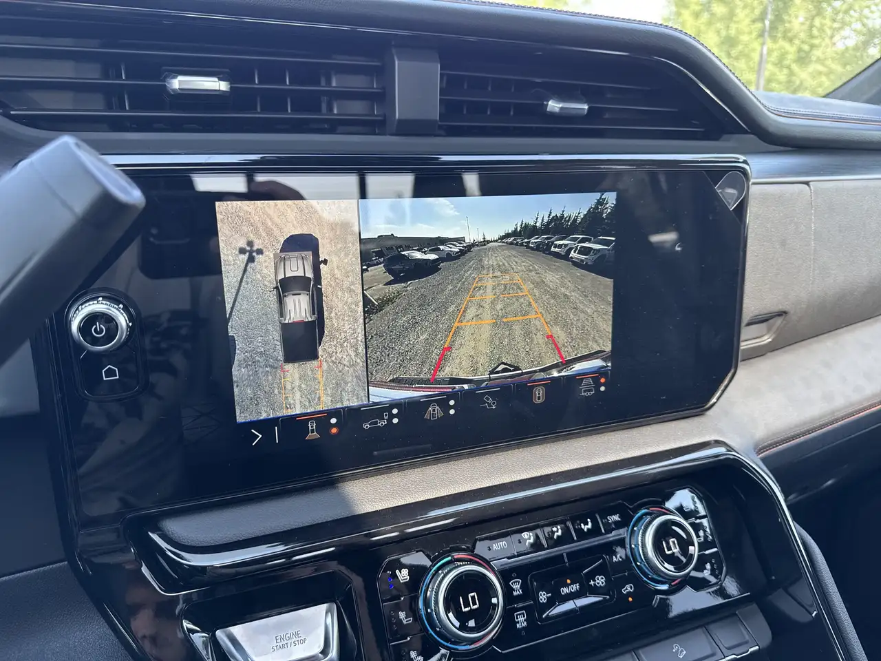 GMC Sierra 3500HD снимка GMC Sierra 3500HD