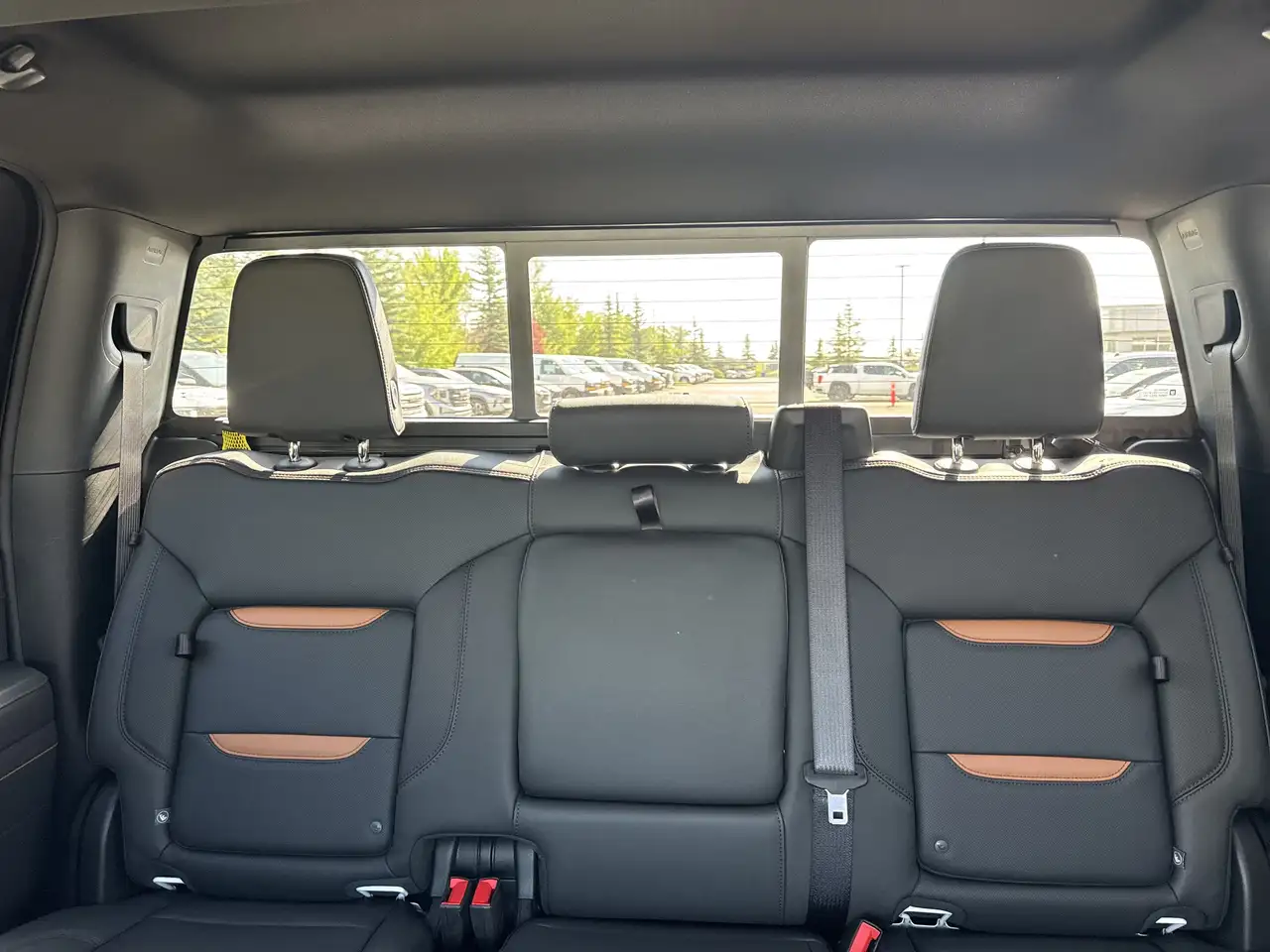 GMC Sierra 3500HD снимка GMC Sierra 3500HD